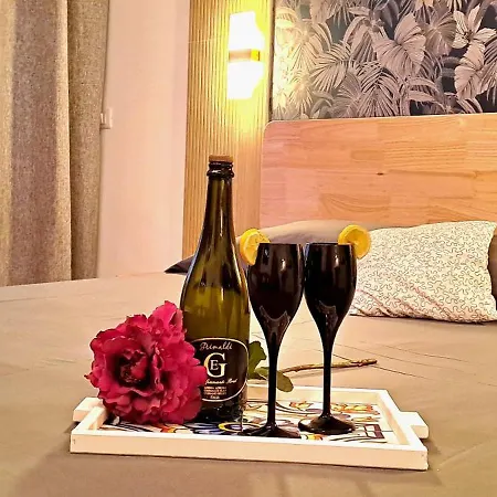 Trinacria View فندق مبيت وإفطار